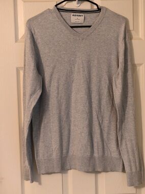 Old Navy Men's Heather Gray V-Neck Sweater